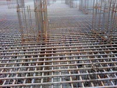 式中fyfpy—普通钢筋,预应力钢筋的抗拉强度设计值;预应力钢筋la=